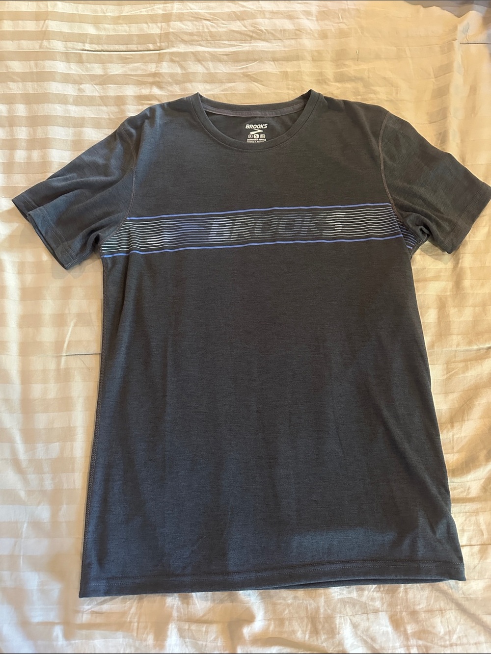 Brooks Men’s Crew Tee with Horizontal Stripe